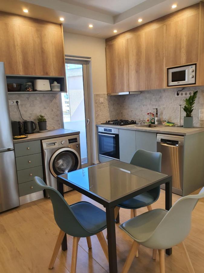 Tony'S Suite With Parking 雅典 外观 照片