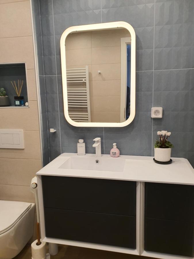 Tony'S Suite With Parking 雅典 外观 照片