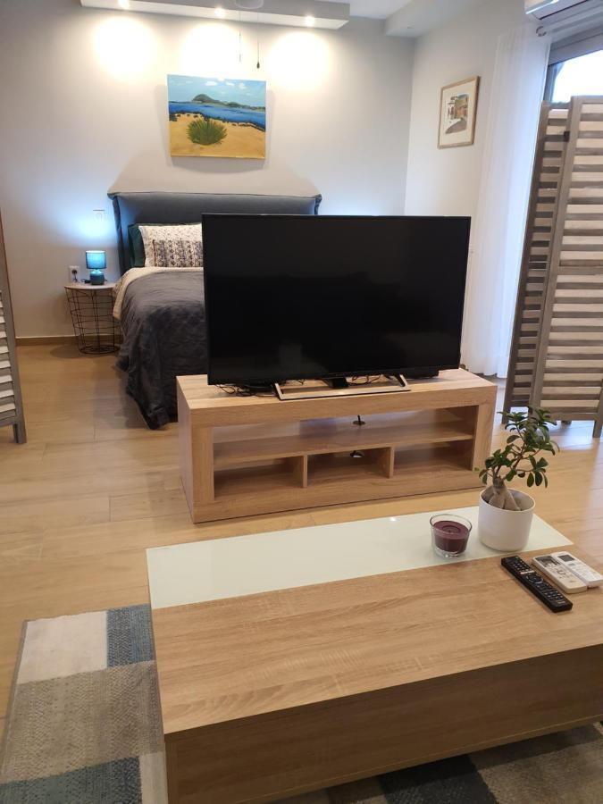 Tony'S Suite With Parking 雅典 外观 照片