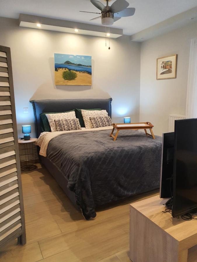 Tony'S Suite With Parking 雅典 外观 照片